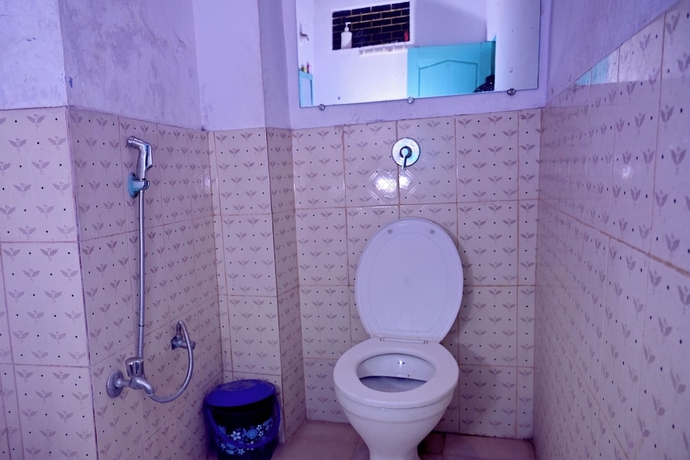 Imagen de la habitación del Hotel Banaras Rest House. Foto 13