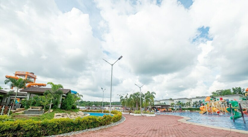 Imagen de la piscina del Hotel Ban-aw Candon. Foto 13