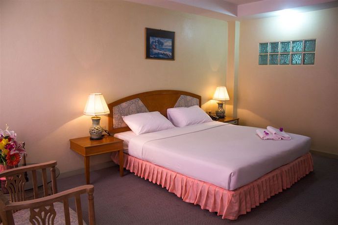 Imagen de los exteriores del Hotel Banchang Palace. Foto 10