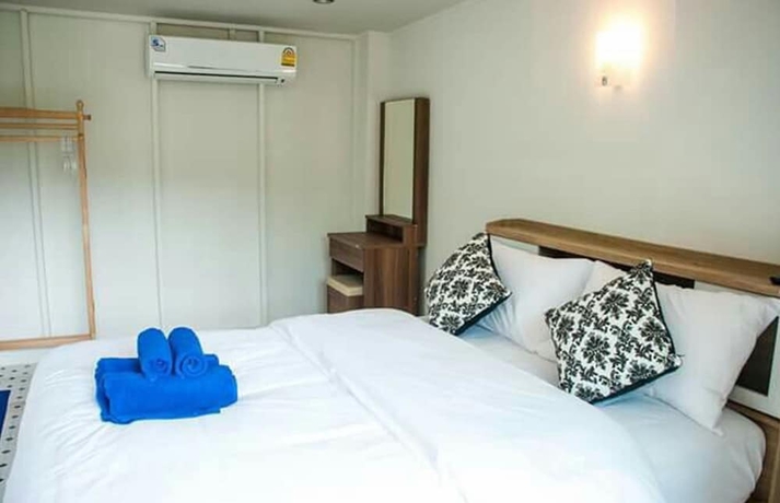 Imagen de la habitación del Hotel Banchomchan. Foto 6