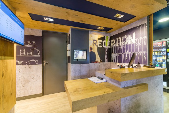 Imagen de los interiores del Hotel BandB Cannes Mouans Sartoux. Foto 18