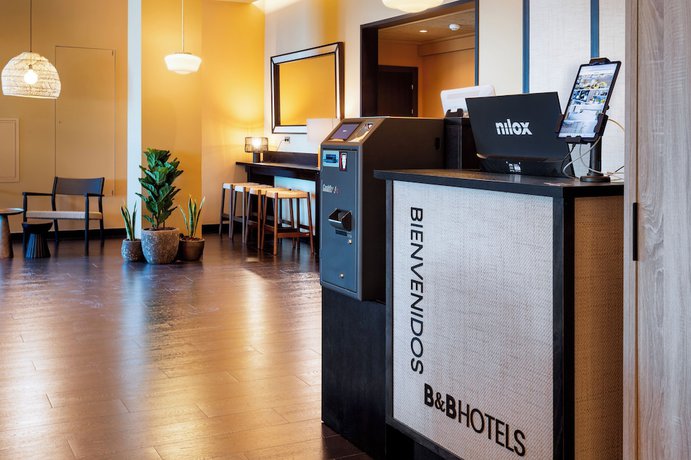 Imagen de los interiores del Hotel BandB Ecija. Foto 21