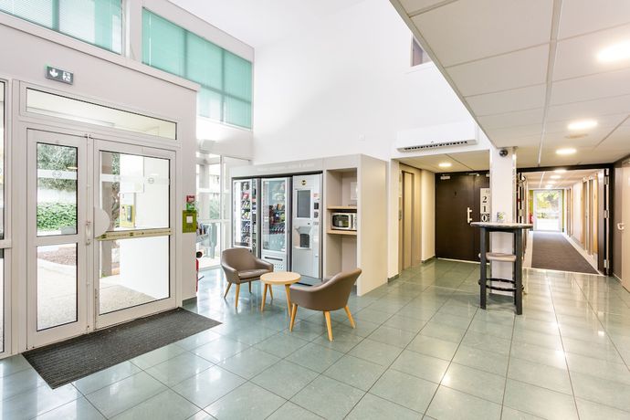 Imagen de los interiores del Hotel BandB HOTEL B&eacute;ziers. Foto 19