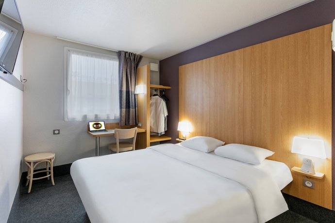 Imagen de la habitación del Hotel BandB HOTEL B&eacute;ziers. Foto 16