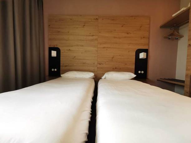 Imagen de la habitación del Hotel BandB HOTEL Saint-Martin-de-Crau Alpilles Camargue. Foto 4