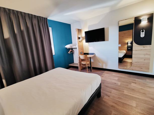 Imagen de la habitación del Hotel BandB HOTEL Saint-Martin-de-Crau Alpilles Camargue. Foto 5