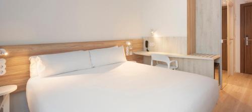 Imagen de la habitación del Hotel BandB HOTEL Viana do Castelo. Foto 8