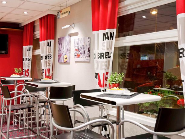 Imagen del bar/restaurante del Hotel BandB Hotel Lille Villeneuve D'Ascq Grand Stade. Foto 5