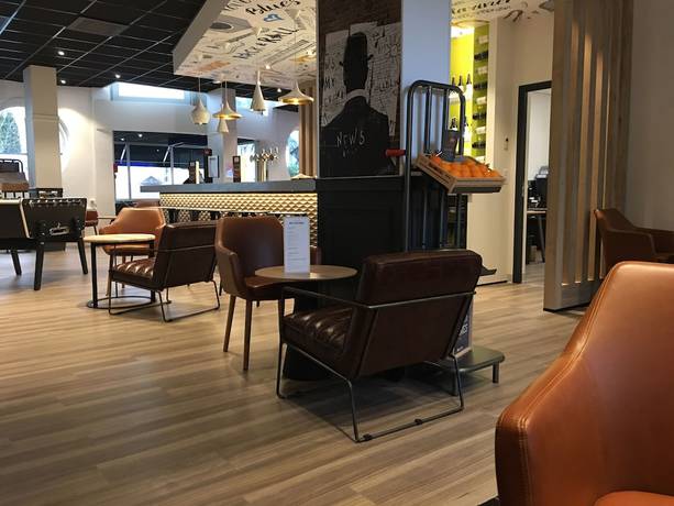 Imagen de los interiores del Hotel BandB Hotel Orléans Centre Foch. Foto 14