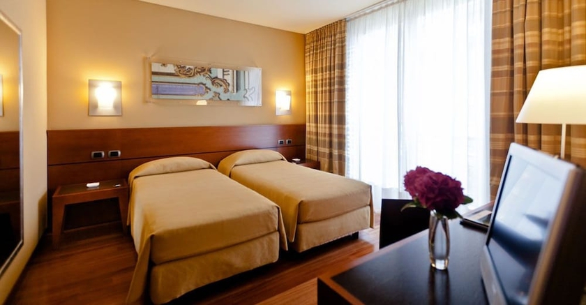 Imagen de la habitación del Hotel BandB Imperia Rossini al Teatro. Foto 8