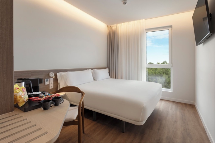 Imagen de la habitación del Hotel BandB Madrid Vallecas Ensanche. Foto 4