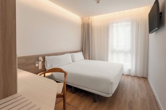 Imagen de la habitación del Hotel BandB Madrid Vallecas Ensanche. Foto 6