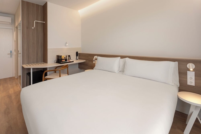 Imagen de la habitación del Hotel BandB Madrid Vallecas Ensanche. Foto 7