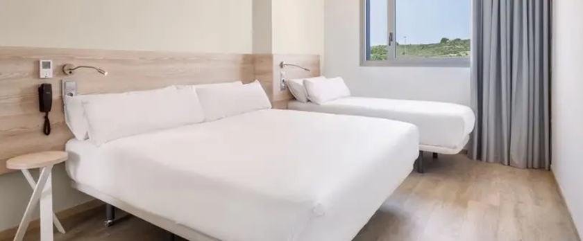 Imagen general del Hotel BandB Murcia Thader. Foto 1