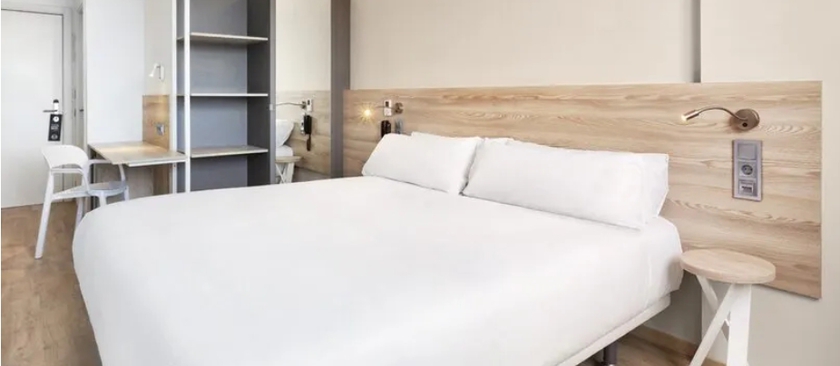 Imagen de la habitación del Hotel BandB Murcia Thader. Foto 7