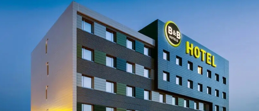 Imagen de los exteriores del Hotel BandB Murcia Thader. Foto 9