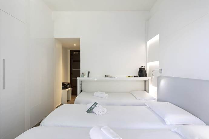 Imagen de la habitación del Hotel BandB Savona. Foto 19