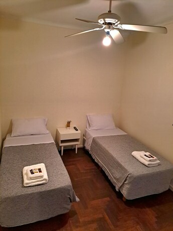 Imagen de la habitación del Hotel BandN. Foto 17