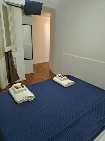 Imagen de la habitación del Hotel BandN. Foto 19