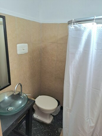 Imagen general del Hotel BandN. Foto 9