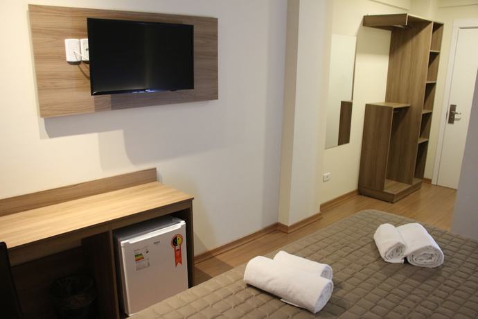 Imagen de la habitación del Hotel BandS. Foto 8