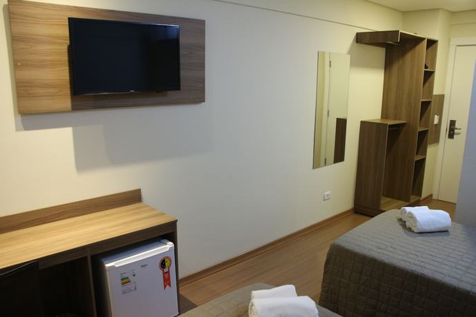 Imagen de la habitación del Hotel BandS. Foto 13