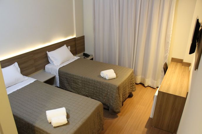 Imagen de la habitación del Hotel BandS. Foto 17