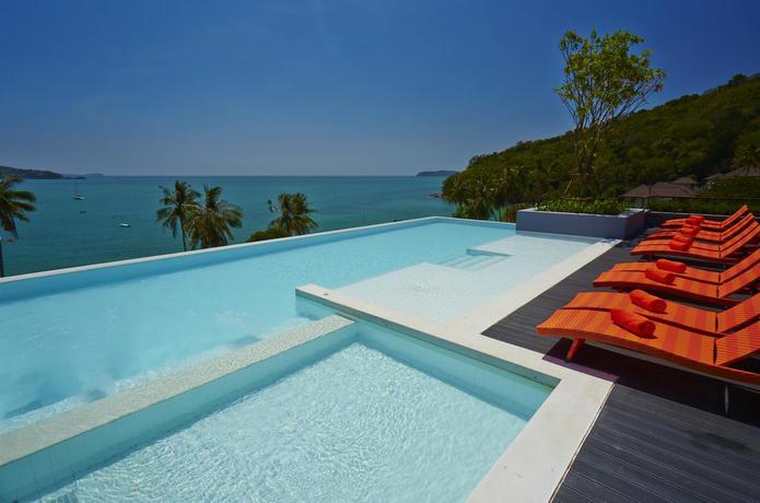 Imagen de la piscina del Hotel Bandara Beach Resort Phuket. Foto 13