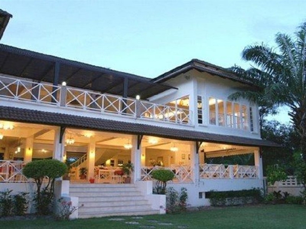 Imagen general del Hotel Bandara On Sea. Foto 4