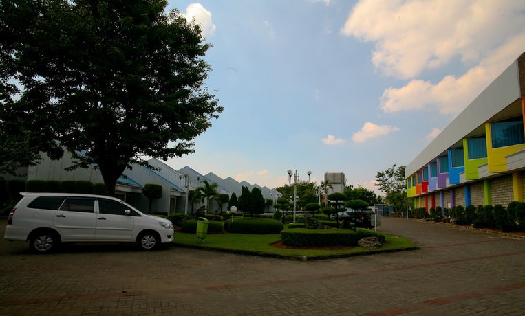 Imagen general del Hotel Bandara Purigarden Semarang. Foto 1