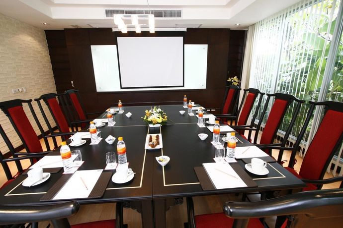 Imagen de los interiores del Hotel Bandara Suites Silom Bangkok. Foto 13