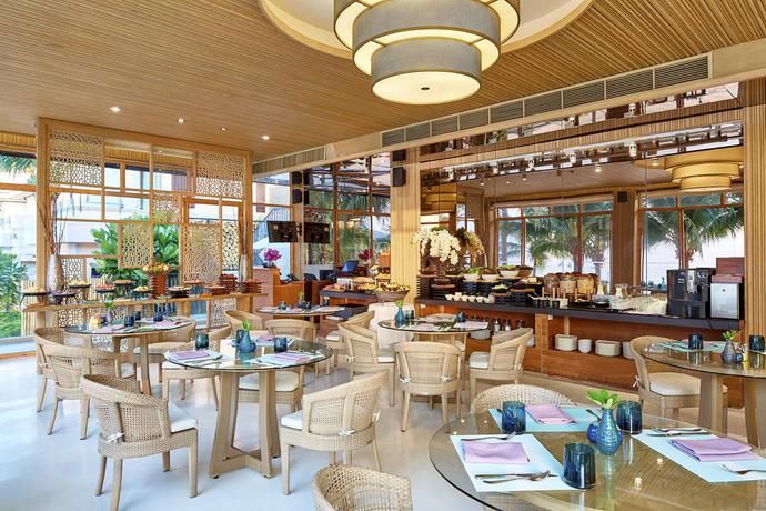 Imagen del bar/restaurante del Hotel Bandara Villas, Phuket. Foto 2