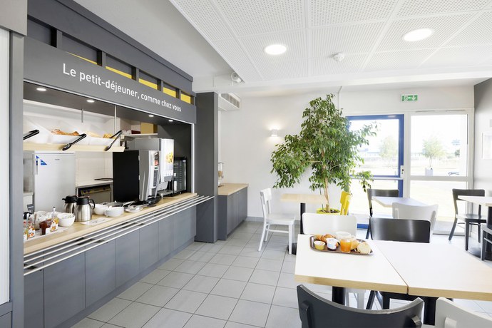 Imagen del bar/restaurante del Hotel Bandb Bourges (2). Foto 6