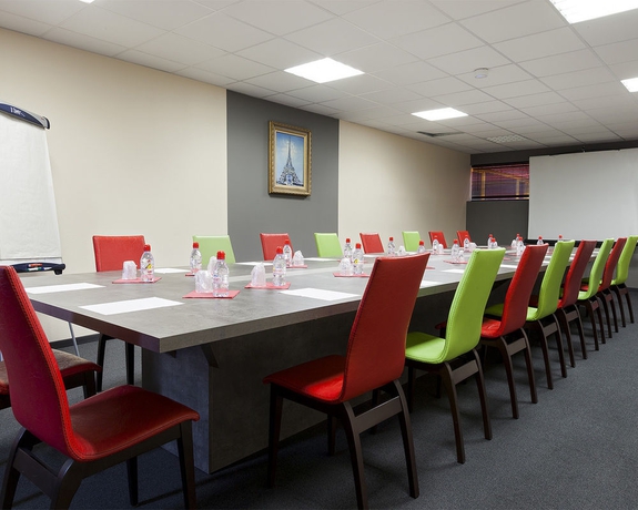 Imagen de los interiores del Hotel Bandb Bretigny-sur-orge. Foto 5