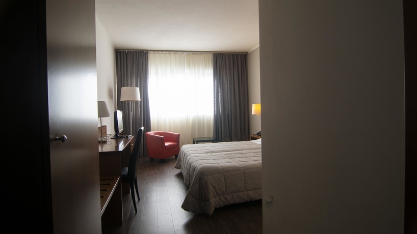 Imagen de la habitación del Hotel Bandb Cuneo Cristal. Foto 7