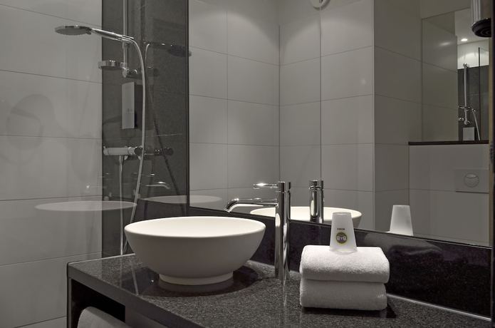 Imagen de la habitación del Hotel Bandb Düsseldorf City-süd. Foto 13