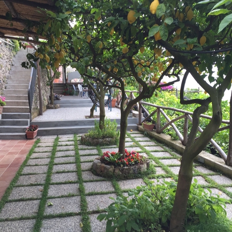 Imagen general del Hotel Bandb I Limoni. Foto 5