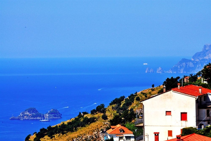 Imagen de los exteriores del Hotel Bandb Il Canto Delle Sirene. Foto 14