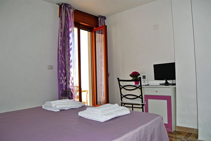 Imagen de la habitación del Hotel Bandb Il Canto Delle Sirene. Foto 10