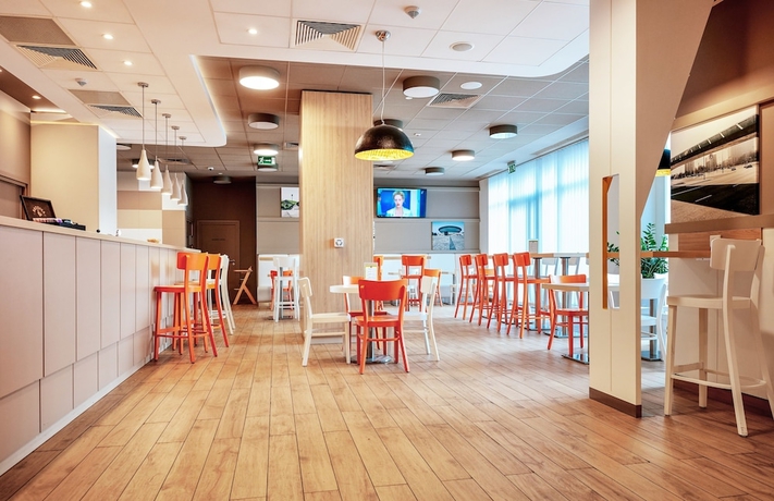 Imagen del bar/restaurante del Hotel Bandb Katowice Centrum. Foto 3