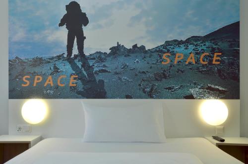 Imagen de la habitación del Hotel Bandb Köln-airport. Foto 6