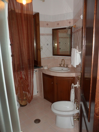 Imagen de la habitación del Hotel Bandb Laino. Foto 7