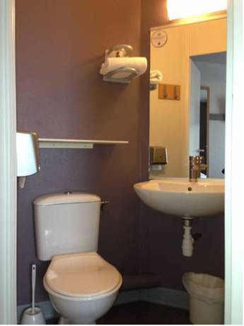 Imagen de la habitación del Hotel Bandb Lille Lezennes Stade Pierre Mauroy. Foto 10