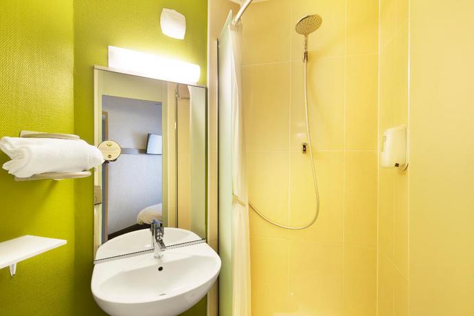 Imagen de la habitación del Hotel Bandb Lyon St Bonnet Mi-plaine. Foto 7