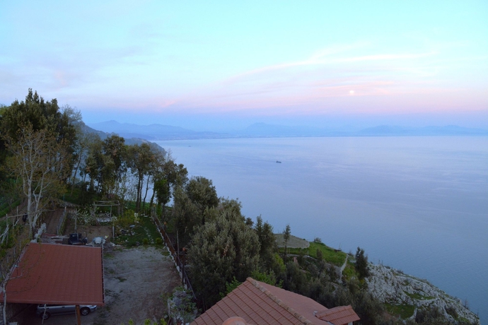 Imagen de los exteriores del Hotel Bandb Miramare, Agerola. Foto 6