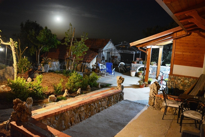 Imagen de los exteriores del Hotel Bandb Miramare, Agerola. Foto 7