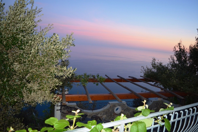 Imagen de los exteriores del Hotel Bandb Miramare, Agerola. Foto 12