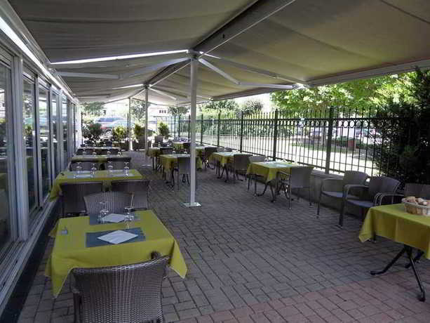 Imagen de los exteriores del Hotel Bandb Montb&eacute;liard-sochaux. Foto 11