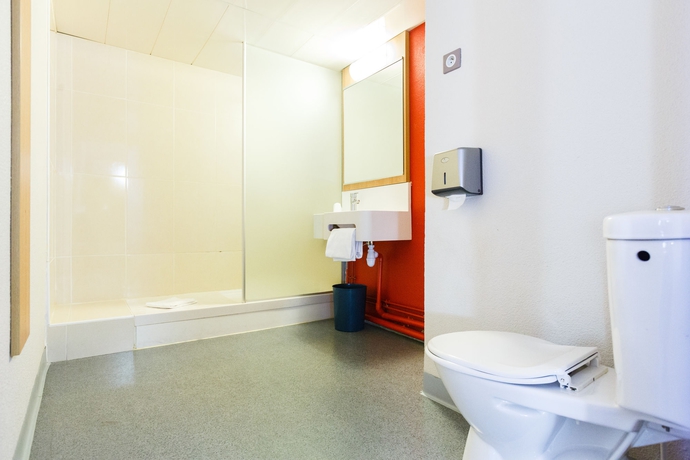 Imagen de la habitación del Hotel Bandb Orly Rungis Aéroport. Foto 5