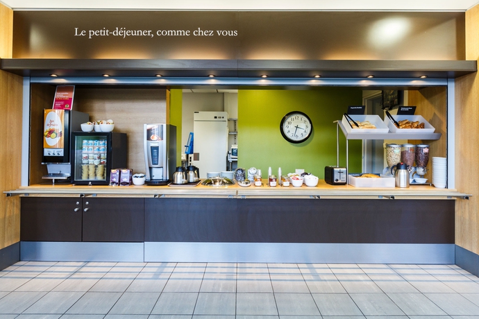 Imagen del bar/restaurante del Hotel Bandb Orly Rungis Aéroport. Foto 4